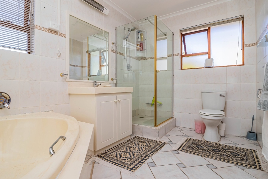 3 Bedroom Property for Sale in Onrus Western Cape